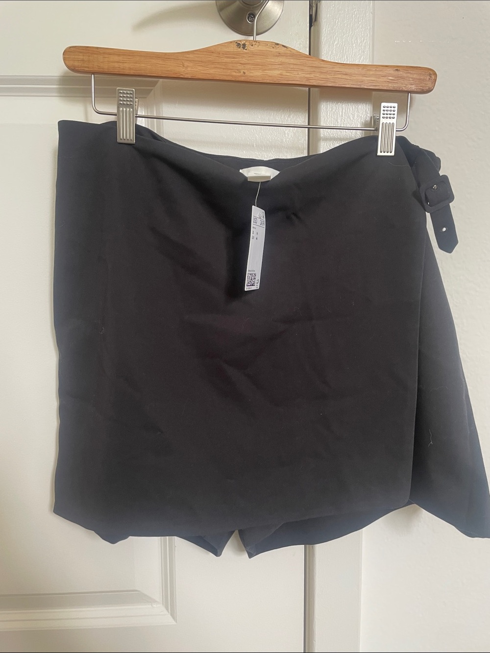 H&M Black Wrap Skort with Side Buckle